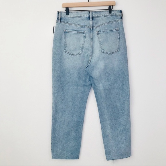 New! Old Navy Ski-Hi Straight Jeans - Picture 4 of 11
